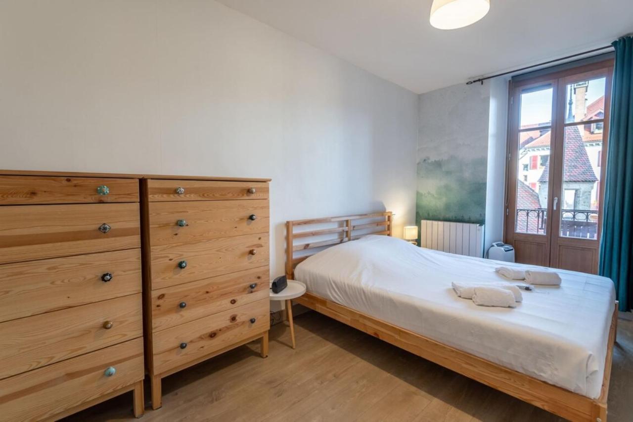 アヌシーReflet Des Alpes Furnished Flatアパートメント エクステリア 写真