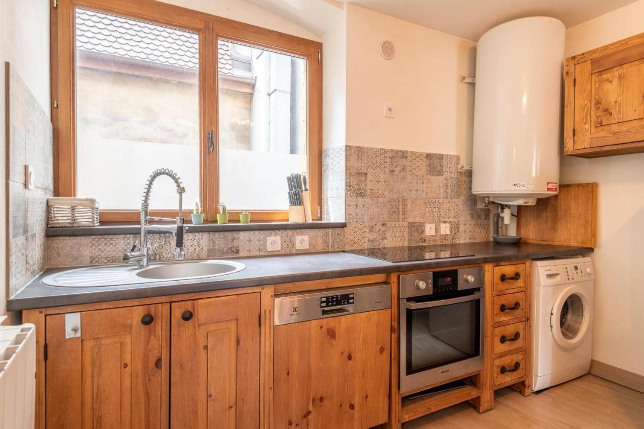 アヌシーReflet Des Alpes Furnished Flatアパートメント エクステリア 写真
